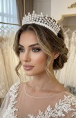 types of bridal crowns engagement crowns wedding crown jewelry royal crown queen crown diadem tiara