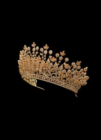 Henna Crown Models Design Def Red Zircon